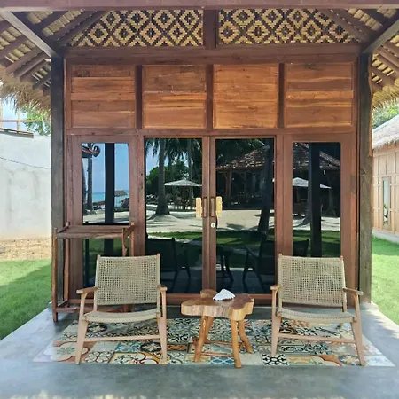 Eco Casa Hotel Karimunjawa Exterior photo